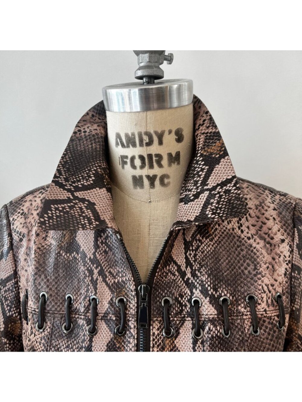 WORTH Cropped Leather Python Print  Jacket with Leather Stitch Size 6 - Picture 3 of 7